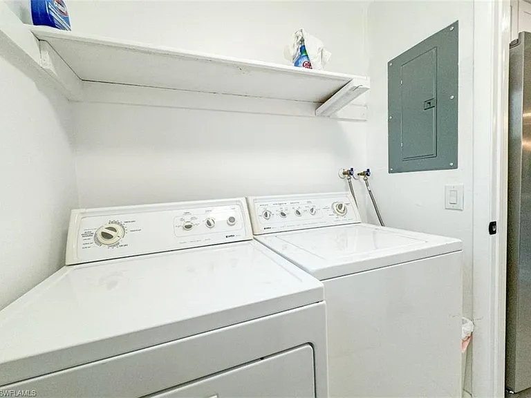 788 Park Shore Dr #D27 — Photo 25