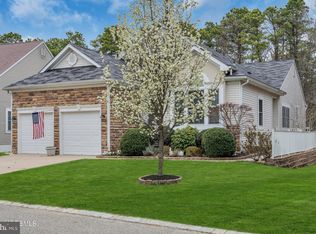 23 Strathmere St, Waretown, NJ 08758