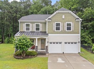 2709 Banks Lake Ct, Fuquay Varina, NC 27526