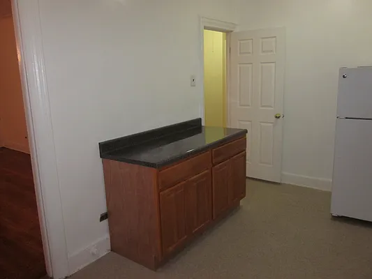 Rented by Metropolitan Equities | media 2