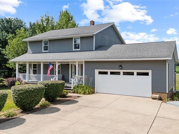 6416 Fernlane Cir NE, Hartville, OH 44632