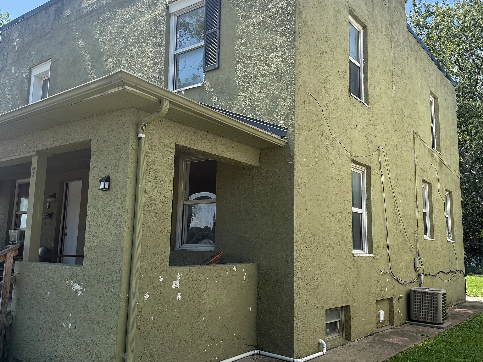 2 bed, $1,200 — Photo 3