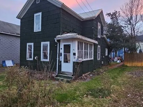 11 Engraved Ln, Corning, NY 14830