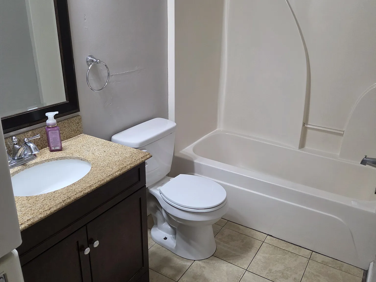 2 bed, 750 sqft, $1,100 — Photo 4