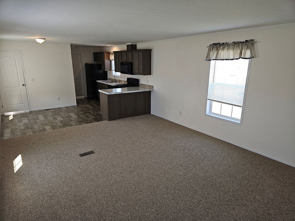 2nd image of 5 Valleyview Dr