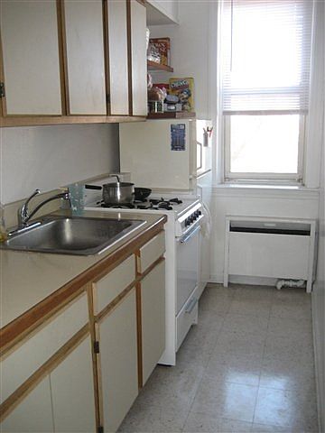 2nd image of 1700 Kennedy Blvd APT 33