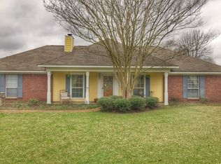 635 Byram Meadows Dr, Jackson, MS 39272