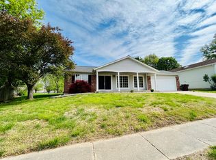 1010 Spencer Rd, Saint Peters, MO 63376