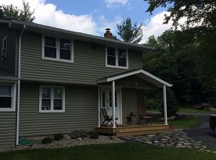 20 Newton Run Dr, East Stroudsburg, PA 18302