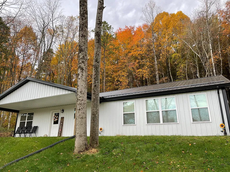 813 Eaton Hollow Rd SW