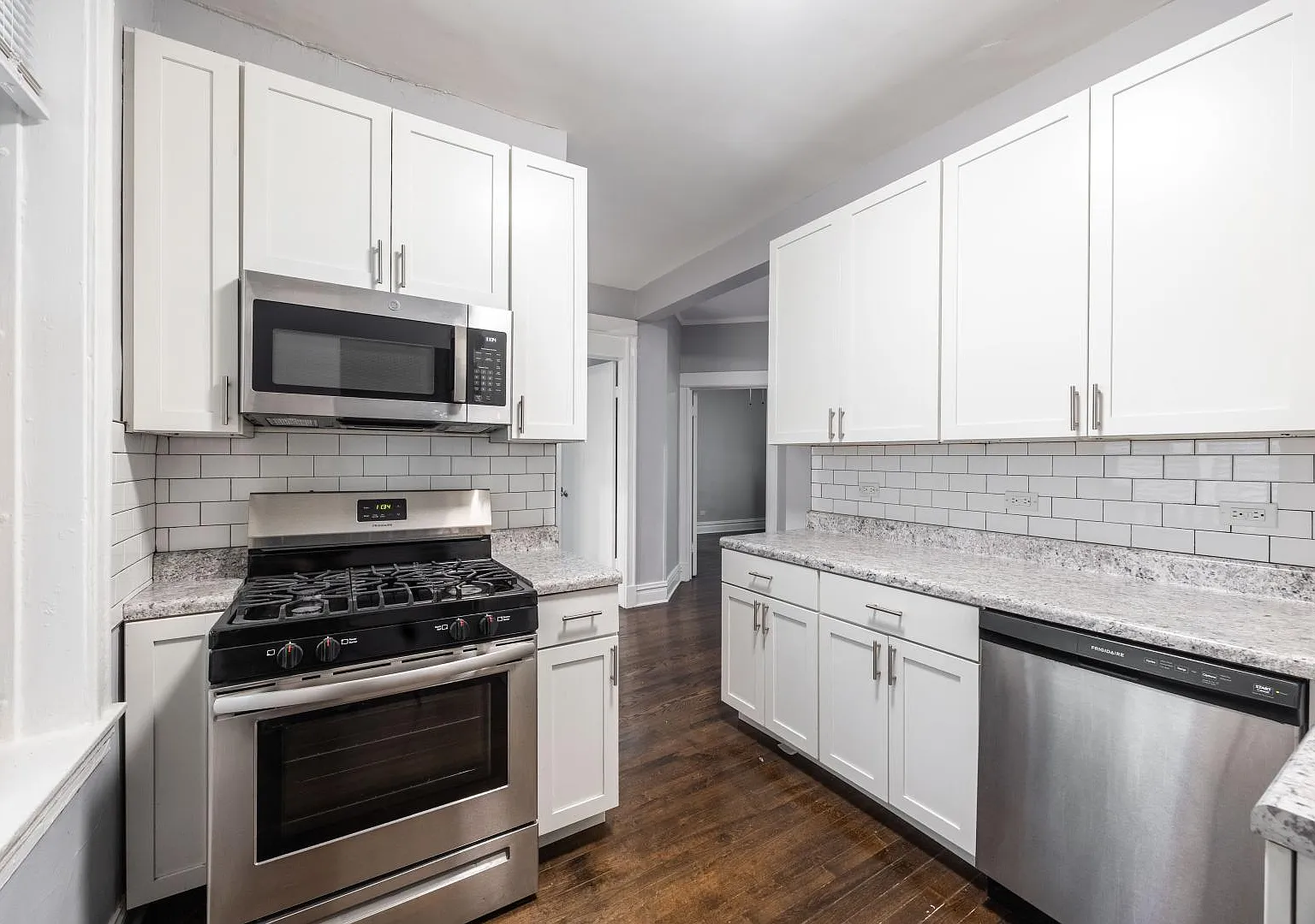 1222 W Rosemont Ave — Photo 3