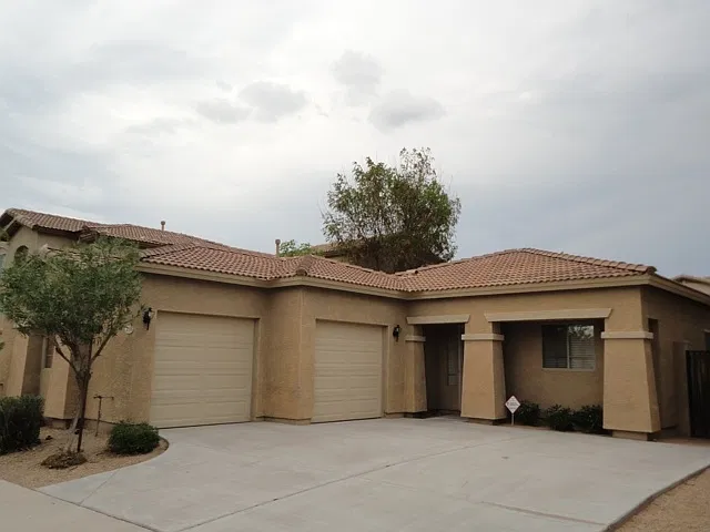3 bed, 2.0 bath, 1346 sqft, $2,230 — Photo 1