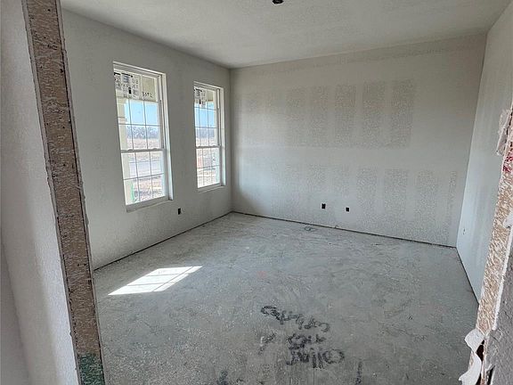 2nd image of 216 Gus Loop