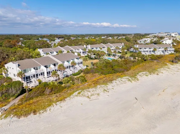 12 Beach Club Villas Ct #12, Isle Of Palms, SC 29451