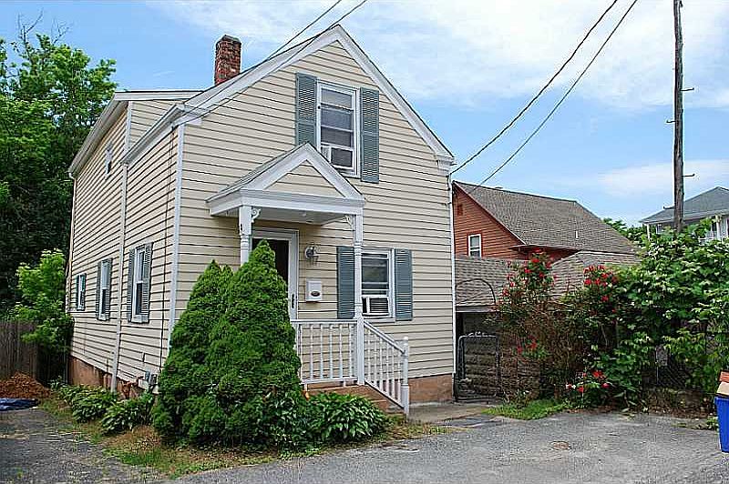 2nd image of 19 Murphy Ave