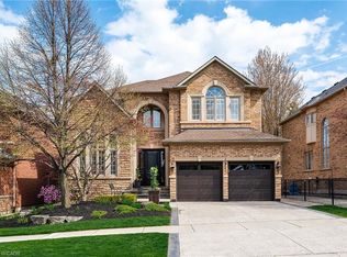 1392 Clearwater Cres, Oakville, ON L6H7J5