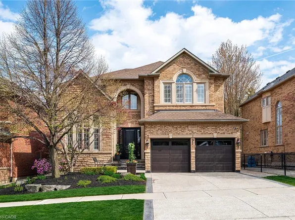 1392 Clearwater Cres, Oakville, ON L6H 7J5