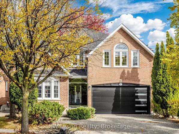 9 Hearthstone Cres, Richmond Hill, ON L4B 3E3