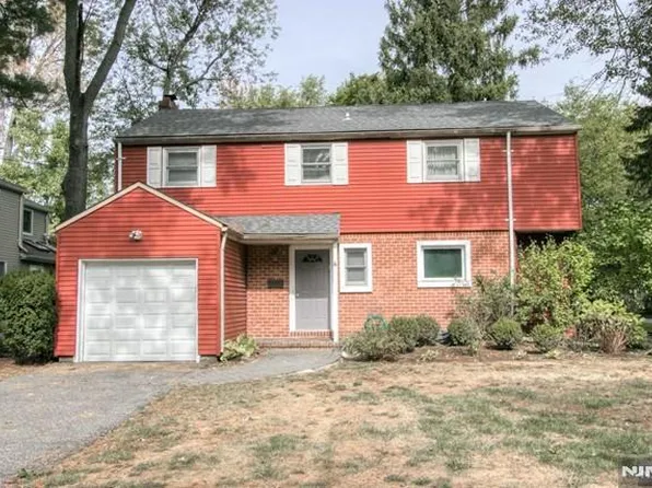 59 Buff Rd, Tenafly, NJ 07670