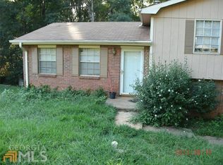 6635 Cambridge Dr, Rex, GA 30273