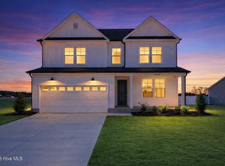 818 Fairway Rd, Ayden, NC 28513