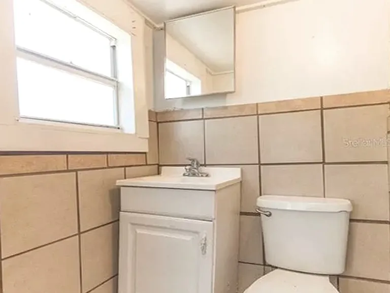 8724 N Tampa St — Photo 6
