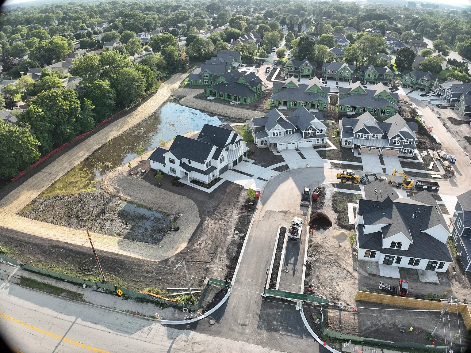 Residences at Charlie Court — Photo 4