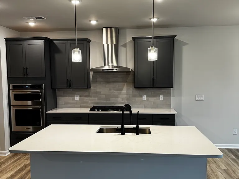 130 Highpointe Dr — Photo 15