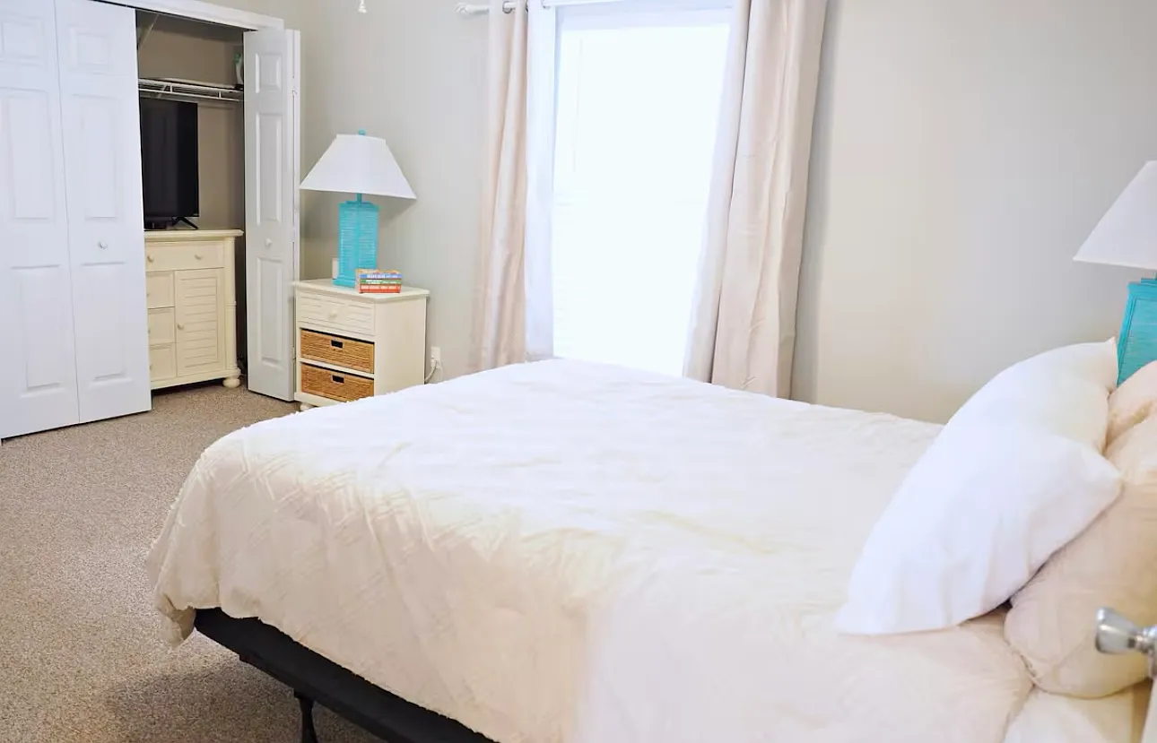 1 bed, 738 sqft, $3,000 — Photo 3