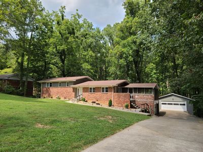 902 W Outer Dr, Oak Ridge, TN, 37830