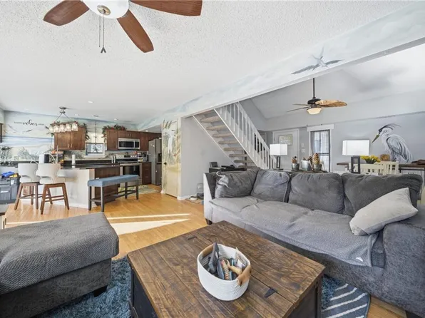 1329 Preserve Dr, Virginia Beach, VA 23451
