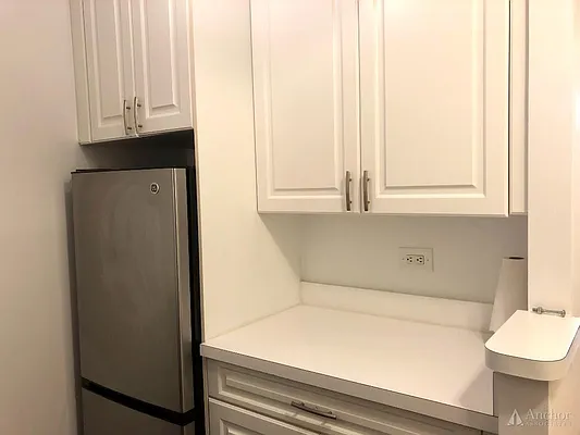 Rented by Anchor Associates | media 13