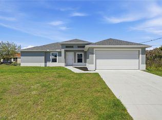 3402 24th St W, Lehigh Acres, FL 33971