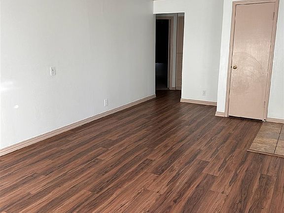 3rd image of 535 Virginia Ave