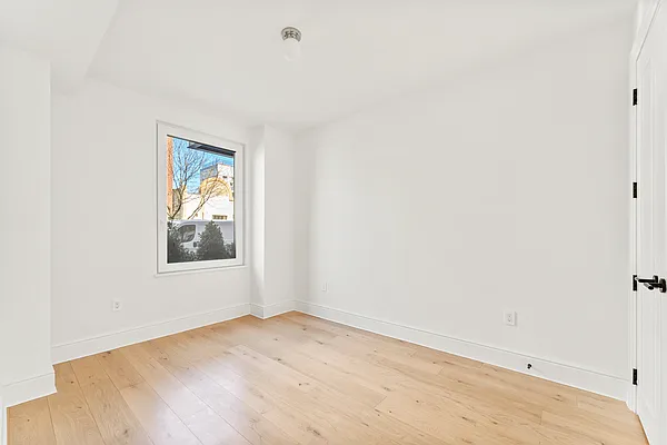 Rented by Douglas Elliman | media 21
