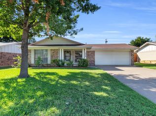 1928 Ruby Rd, Irving, TX 75060
