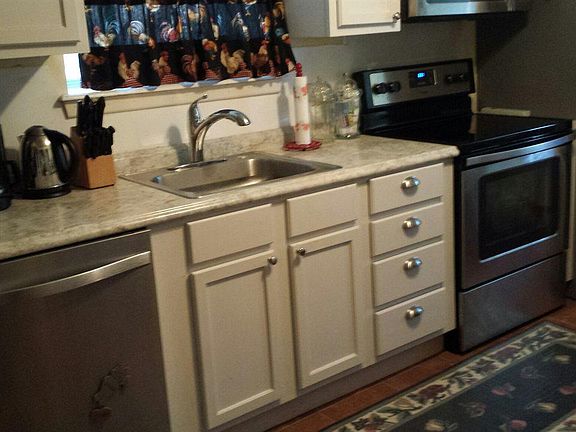 4th image of 3922 Eastwood Dr