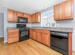 1005 Trapelo Rd APT 7, Waltham, MA 02452