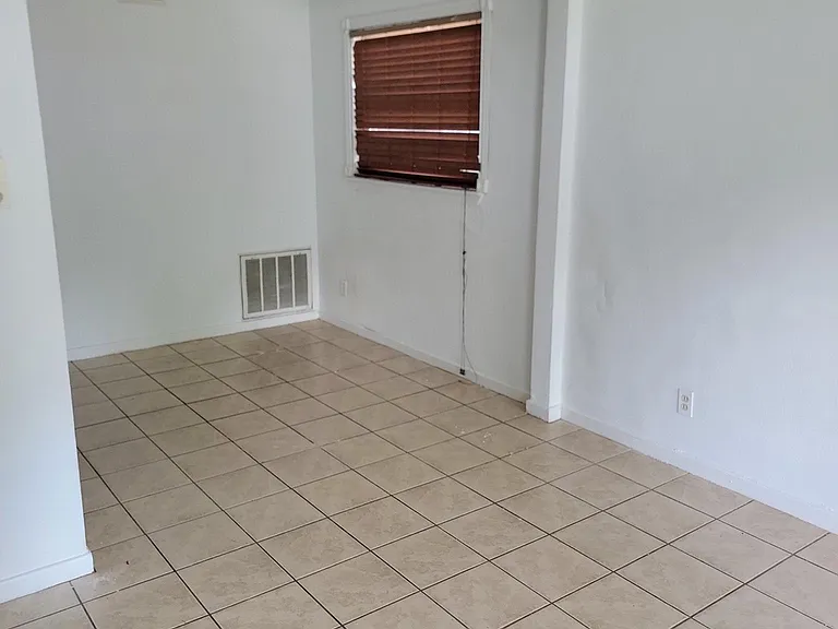 5405 Douglas St — Photo 3