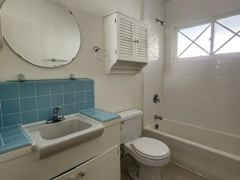 2922 Arizona Ave #D — Photo 10