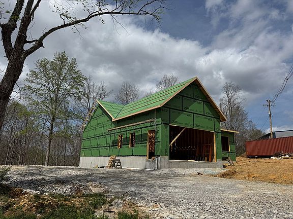 3rd image of 4000 Star Point Rd