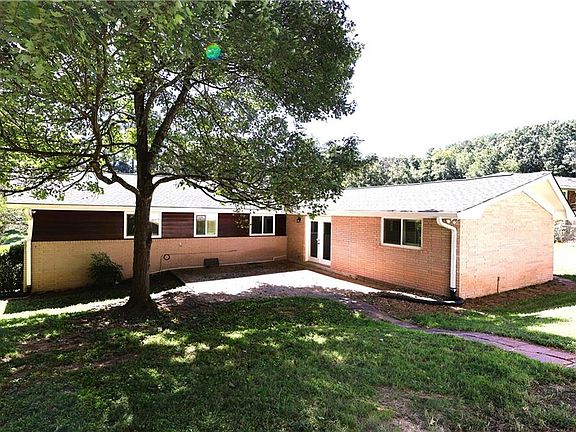 4th image of 3810 Beya Way