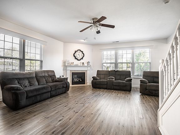 4th image of 8550 Fenton Tower Dr