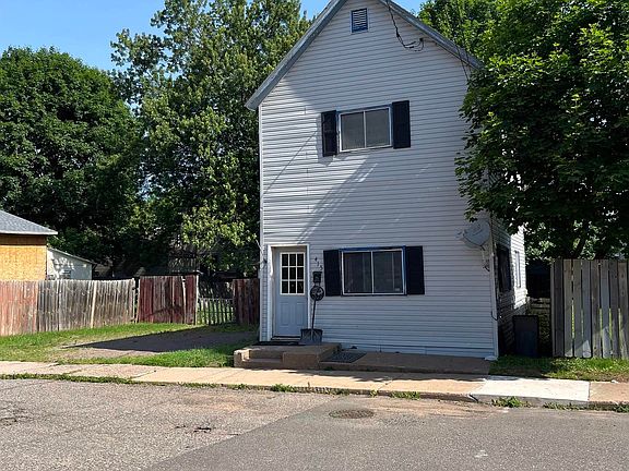 2nd image of 415 E High St
