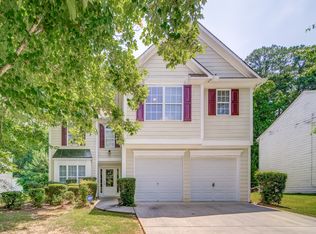 8242 Eastshore Dr, Union City, GA 30291