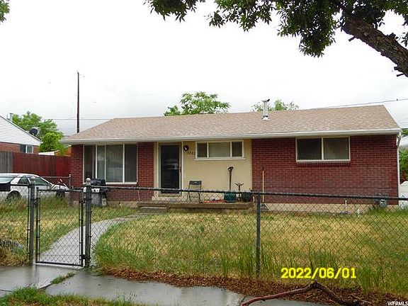 3rd image of 3282 S Lynnbrook Dr