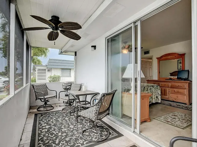 43 Waterford Cir #B — Photo 29