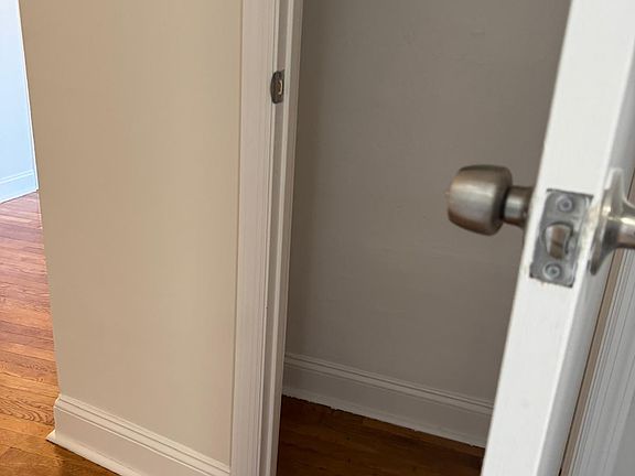 4th image of 21-24 31st St APT 4A