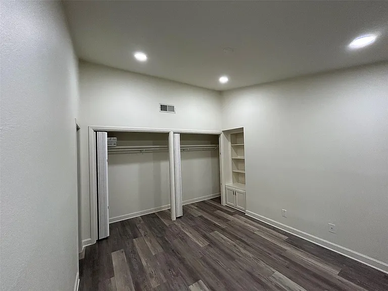 100 Bay Point Dr #7 — Photo 5