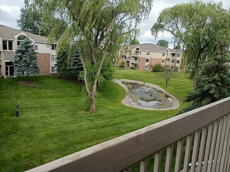 Prentiss Pointe Apartments — Photo 158